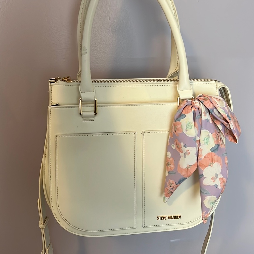 New White Steve Madden Purse
